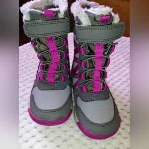 Merrell water proof boots (7M)toddler